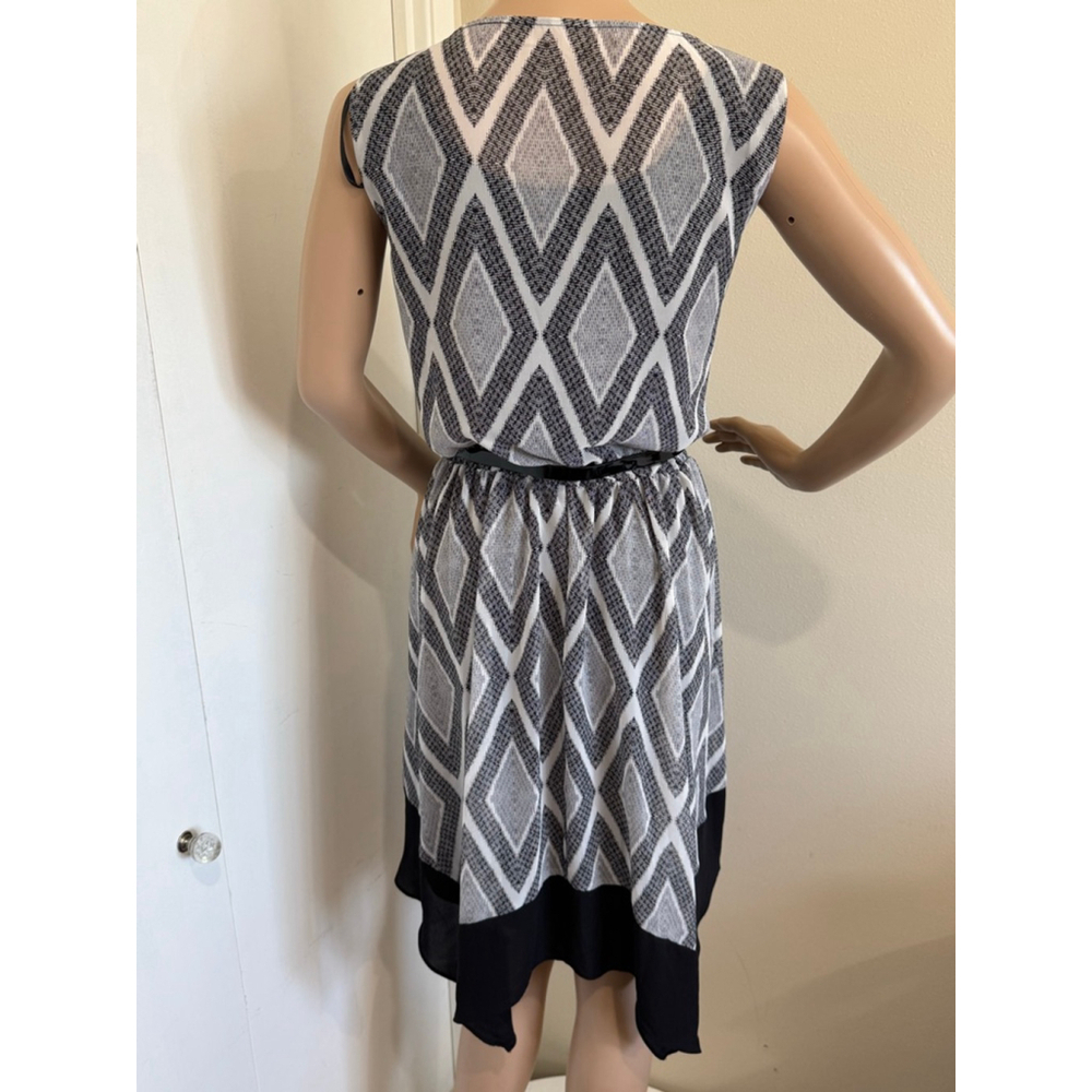 Women's AB Studio lined belted Dress Black White Geometric Print Sz L Sleeveless - Picture 4 of 9